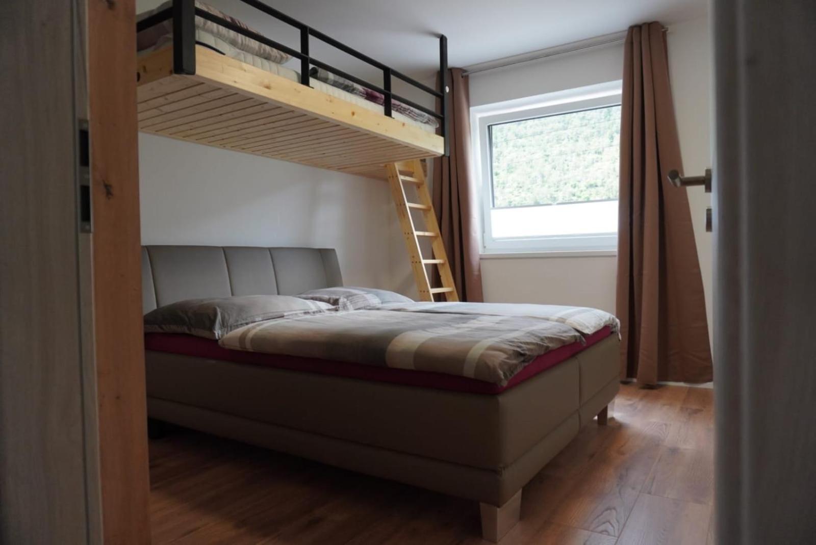 Deluxefort Fuer 10 Gaeste Mit Eigenem Whirlpool Und Fasssauna Imst Kültér fotó